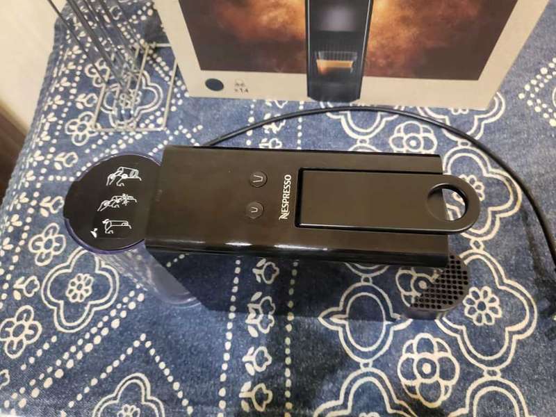 Espresso & Coffee Machines Nespresso Essenza Mini Coffee Machine