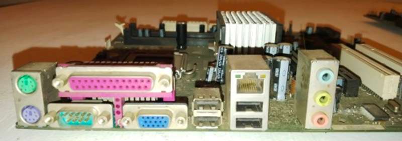 Motherboards - PC MOTHERBOARD FOR DESKTOP - INTEL MOTHERBOARD E210882 ...
