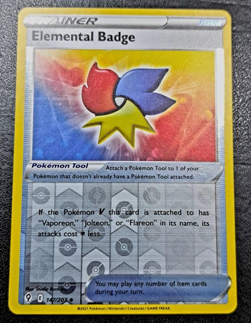Pokemon Trading Cards - TCG - Elemental Badge - 147/203 - Reverse Holo - Evolving Skies - NM