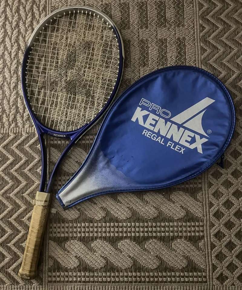 Rackets Secondhand tennis racket for sale in Johannesburg (ID619726333)
