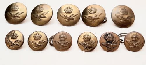 **WW2 :  Lot x 11 Royal Air Force (RAF) Brass Tunic Buttons ( Gaunt & Son ).**