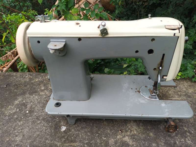 Sewing Machines & Overlockers VINTAGE Brother Sewing Machine Model