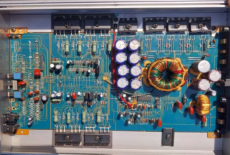 Amplifiers & Equalizers OLDSCHOOL CALIBRA STEALTH 1,400W CAR MONOBLOCK AMPLIFIER was sold for