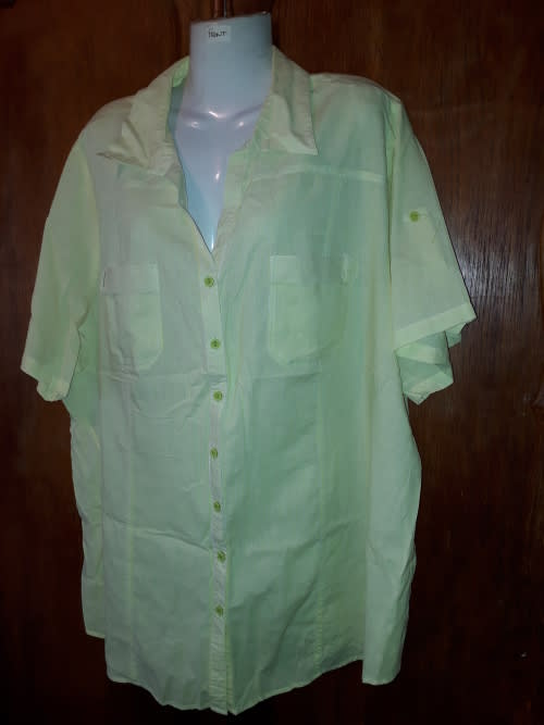 Shirts - LADIES: GREEN BLOUSE - MAKE: DONNA-CLAIRE - SIZE: 24 was sold ...