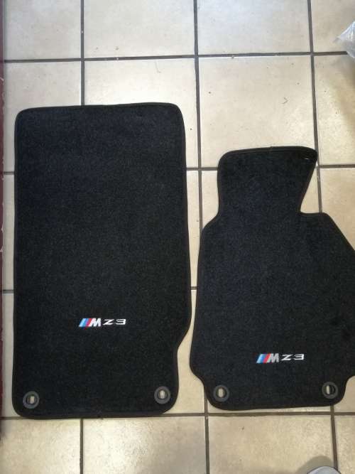 Floor Mats BMW Z3 CAR MAT 2 PIECE SET was sold for R300.00 on 5 Dec