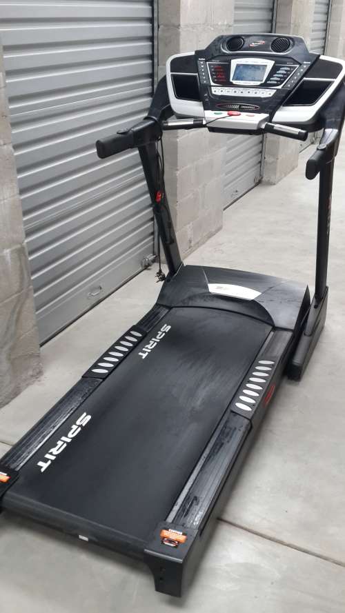 Treadmills TREADMILL F7500 SPIRIT IN MINT CONDITION was listed for R5
