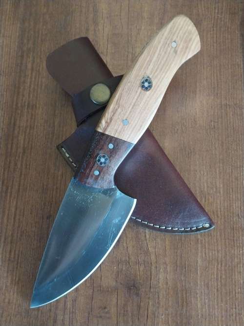 Hunting Knives Handmade Steel Hunting Knife for sale in Belfast (ID
