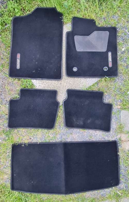 Floor Mats Kia Picanto mat set for sale in Kraaifontein (ID593075030)