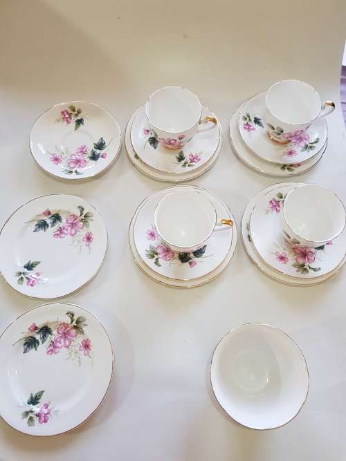 Tea Cups Royal Grafton Tea set, Fine Bone China, Made in England was