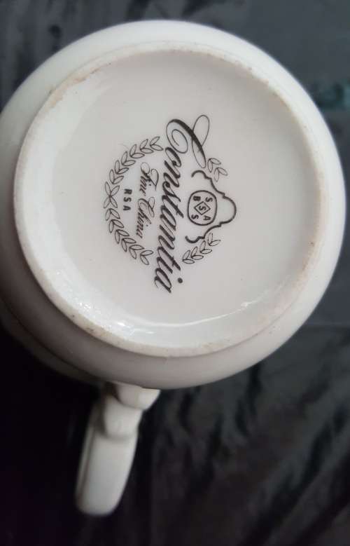 Crockery Pretty Constantia Fine China RSA tea set was sold for R400