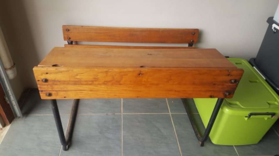 Desks VINTAGE OAK SCHOOL DESK was sold for R700.00 on 5 Jun at 2001