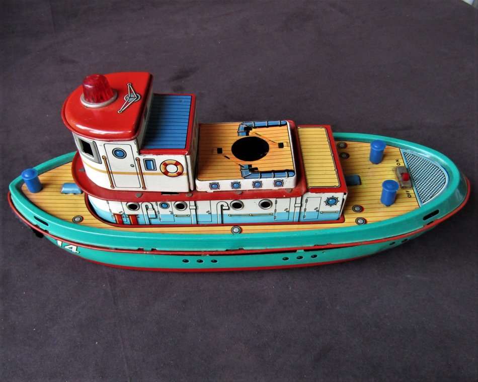 Models - Vintage Made in Japan Battery Operated Tin Toy Boat for sale