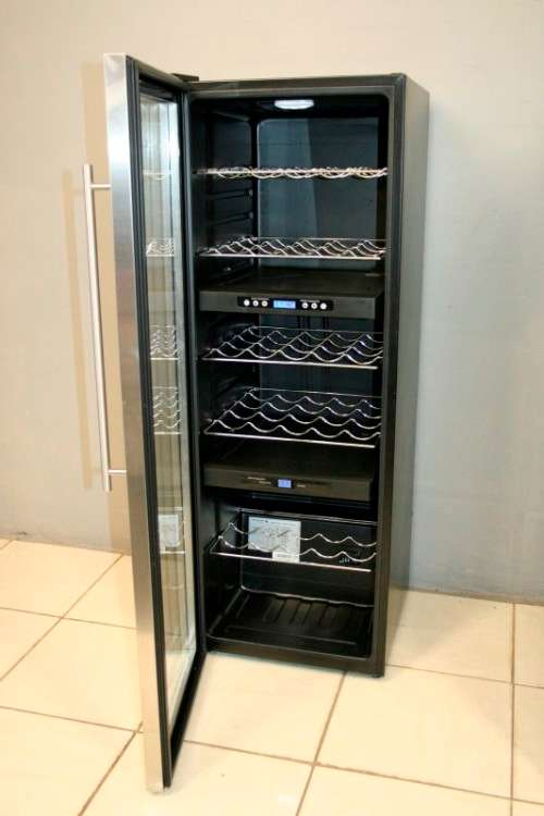 Wine Coolers Fridges An Incredible Brushed Steel Kelvinator K1280ws Wine Cellar Cooler Fridge In Fantastic Condition Was Sold For R4 999 00 On 2 Jul At 14 19 By Lifespace Homeware In Gauteng Id 291282735