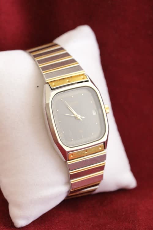 Men's Watches - An awesome classic 1980's Seiko #8122-0503 gents stainless  steel and gold plated wrist watch was listed for R1, on 12 Mar at  08:46 by Lifespace in Gauteng (ID:326018773)