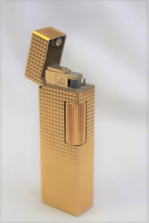 Smoking Accessories - An awesome vintage (c1980's) gold plated textured ...