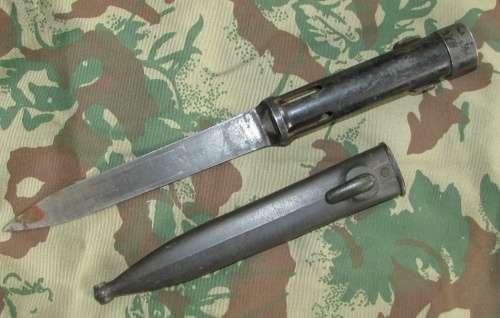 Bayonets - SADF - R1 Bayonet with Scabbard was sold for R300.00 on 28 ...