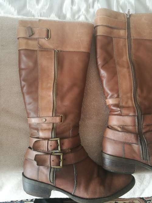 green cross boots