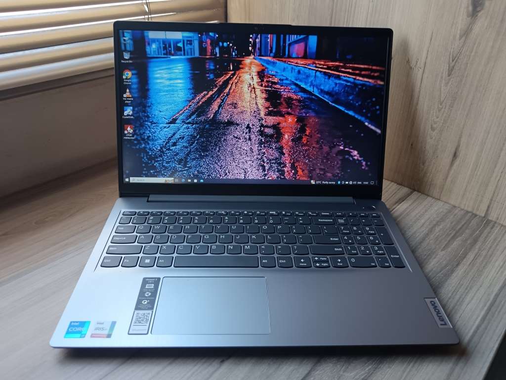 Laptops & Notebooks Lenovo IdeaPad 3 Intel Core I7 11th Gen + Free Laptop Bag for sale in Cape