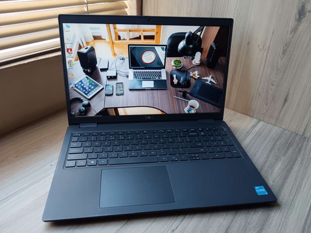 Laptops & Notebooks Dell Latitude 3520 Intel Core I3 11th Gen for