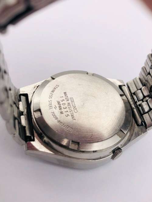 seiko 5 arabic day date