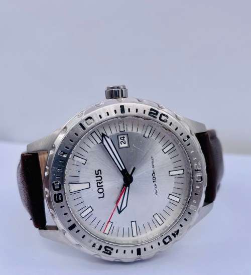 lorus sports water 100m resist quartz