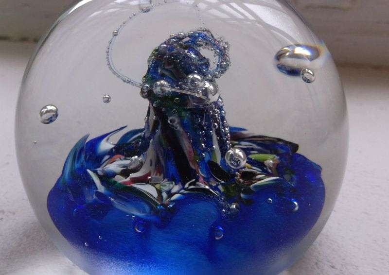 Paperweights & Dumps A remarkable Vintage solid glass Paperweight with makers marks