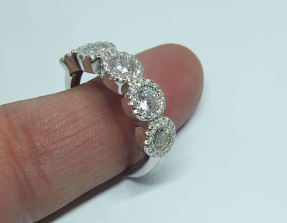 Rings - Must have !! An amazing Solid Sterling silver ring set with ...