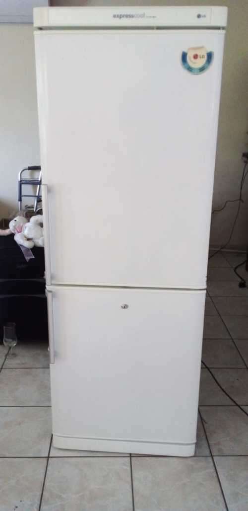 Fridges & Freezers LG Express Cool GR329BV Fridge/Freezer (READ