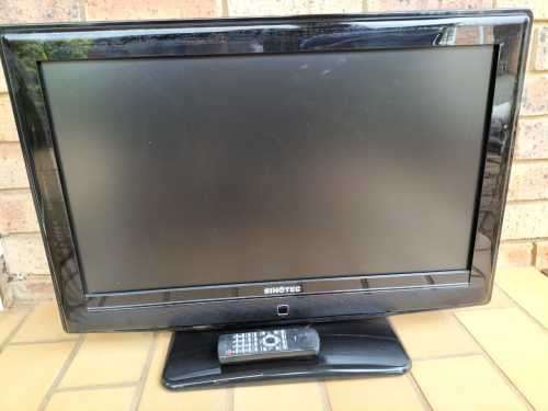 Televisions - Sinotech TV with Remote MP 26HU36N was sold for R550.00 ...