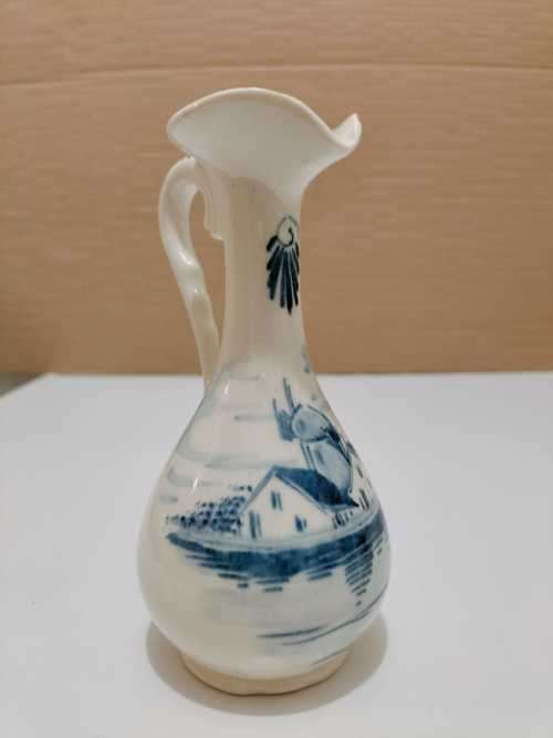 Dutch Porcelain Delft Vase (4 of 5) for sale in Pretoria / Tshwane