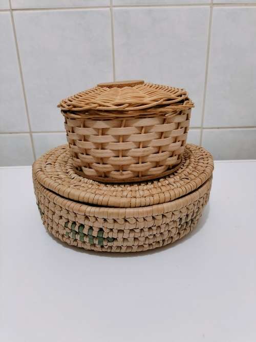 Baskets & Boxes 2 x Round Woven Baskets with Lids for sale in