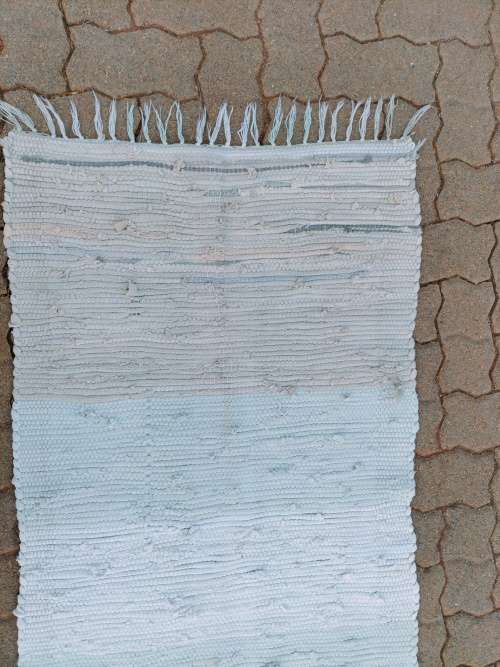 Rugs & Carpets Beautiful Runner Carpet (1 of 2) was sold for R60.00 on 12 Jun at 2201 by