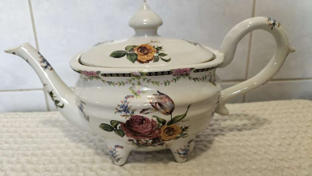 Other Porcelain & Ceramics Magnificent Large Teapot (1 Of 4) for sale