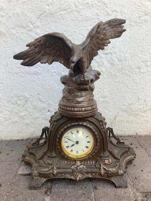 Mantel Clocks French Bronzed Spelter Eagle Mantelclock ( 46 x 40 cm