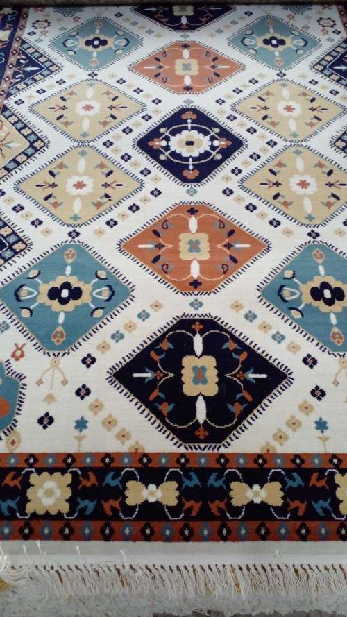 Rugs & Carpets shiraz design persian carpet was listed for R2,900.00 on 16 Oct at 2346 by