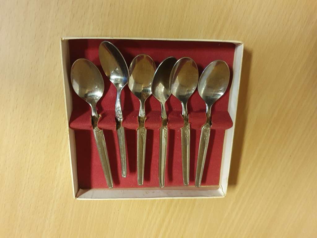 Cutlery Set of 6 Vintage Stainless Steel Rose Pattern Teaspoons for