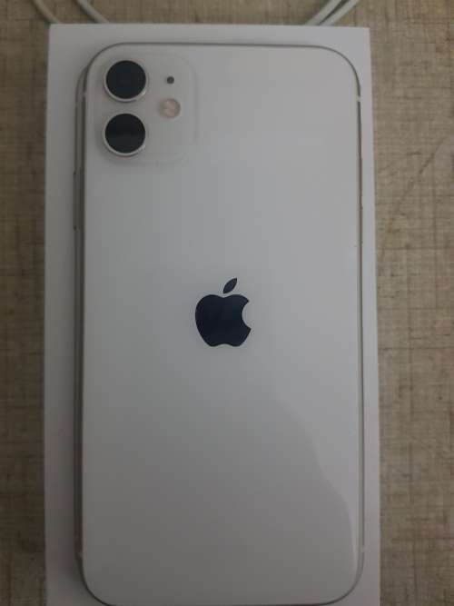 Apple iPhone 11 64GB for sale in Bloemfontein (ID596475314)