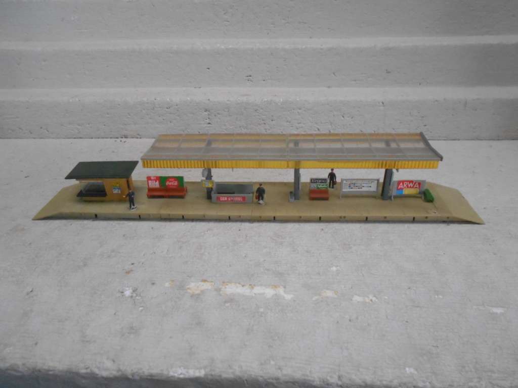 Scenery HO SCALE FALLER STATION PLATFORM WITH CANOPY for sale in