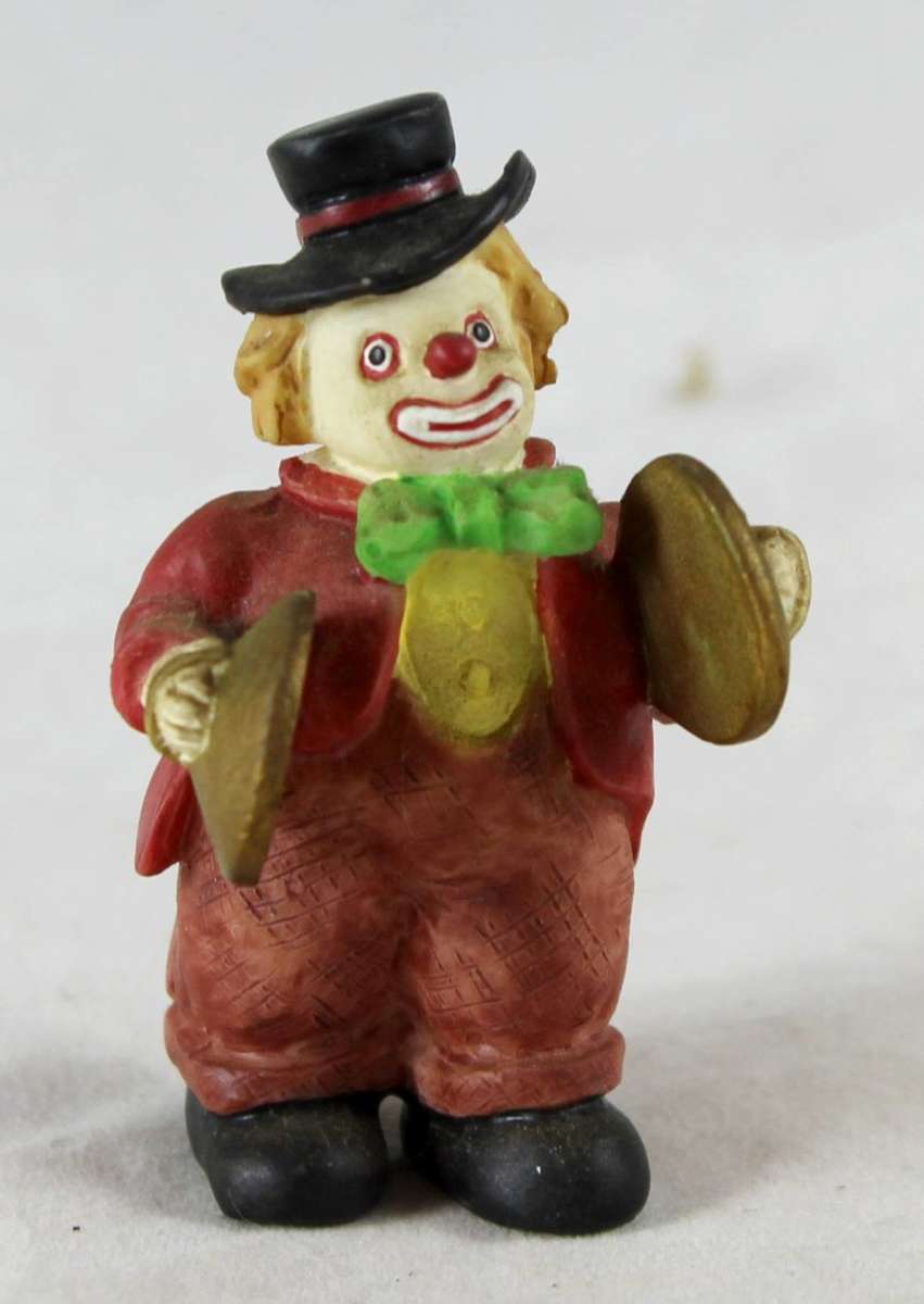 Other Ornaments Small Clown Playing Cymbals Bid Now