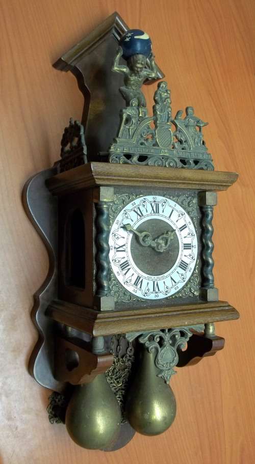 Cuckoo & Wall Clocks *CRAZY R1 START* Vintage Cuckoo Clock made in