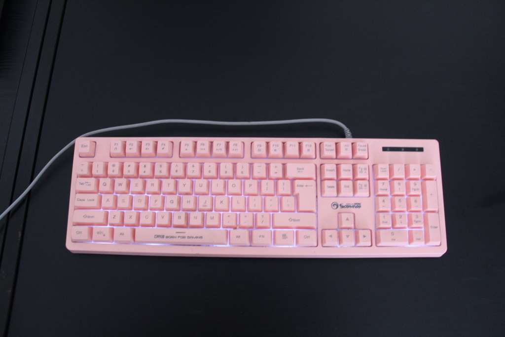 Keyboards Pink Marvo CM418 Mechanical Keyboard For Sale! for sale in