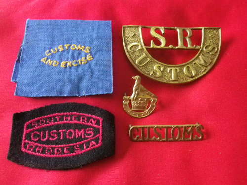 International Badges And Insignia Southern Rhodesia Customs Lot Of Cap Badges Shoulder Titles
