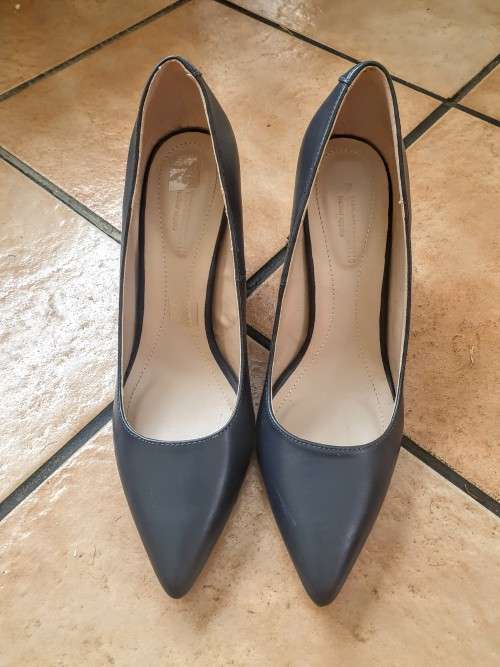 Navy Blue Leather High Heel Court Shoes 