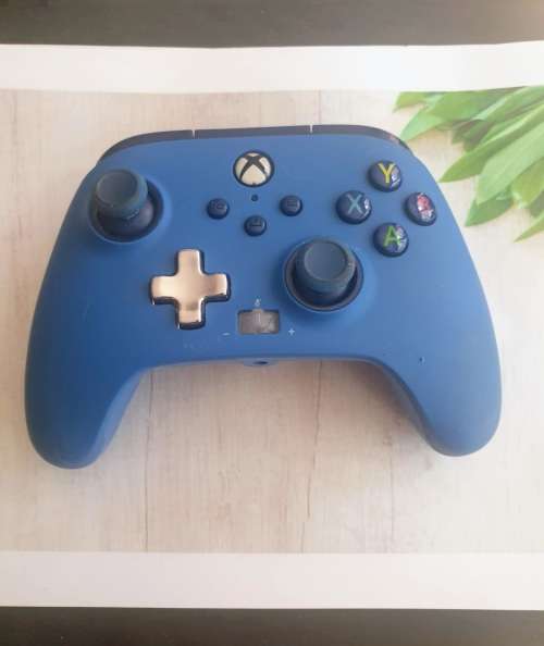 Controllers & Remotes Xbox one wired blue controller(s) Please note
