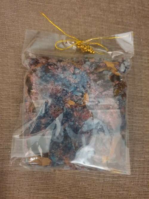 Bath Oils, Salts and Bubbles Handmade bath salts made with epsom