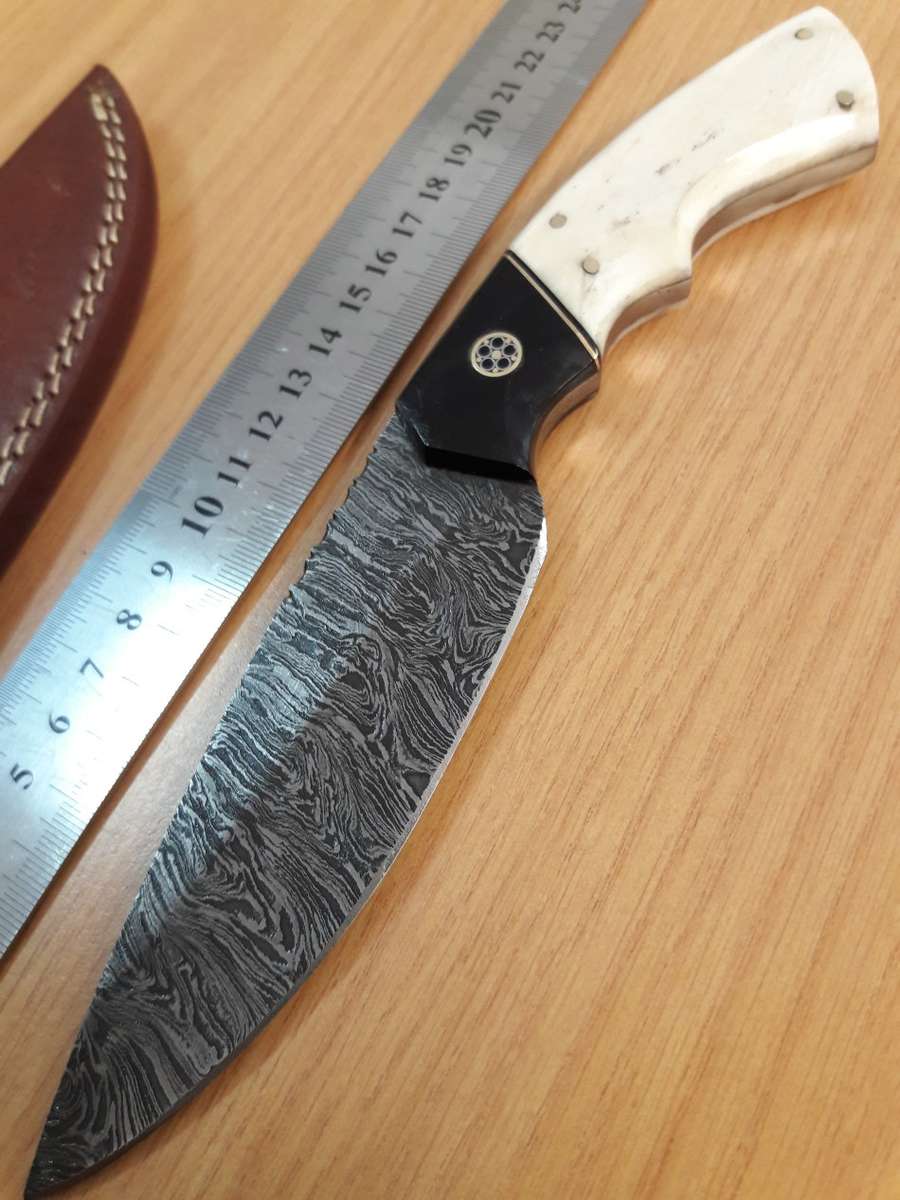 Knives & Daggers Handmade DAMASCUS Steel Knife, Bull horn and Camel