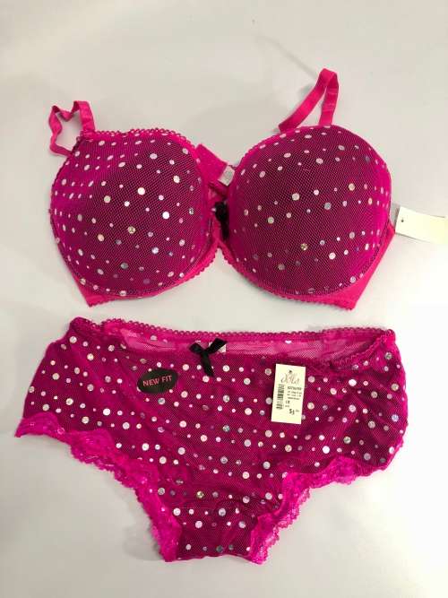 Bras & Bra Sets size 44DD big bra and panty set red was sold for R29