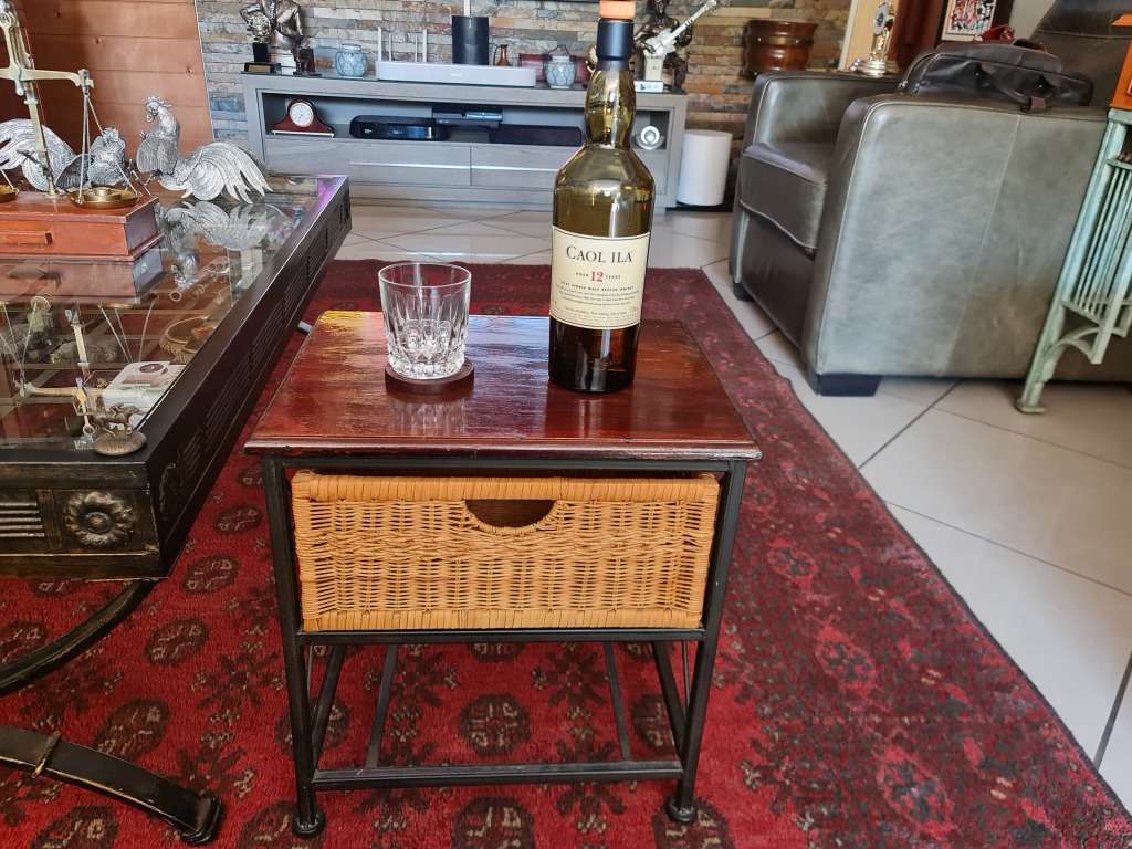 Bedside Tables Single Pedestal made of Steel, Wood and Wicker for