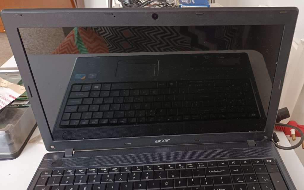 Acer TravelMate 5744-384G50MN - Most 2 év Garanciával! - NX.V5MEU.004 - Foto 3