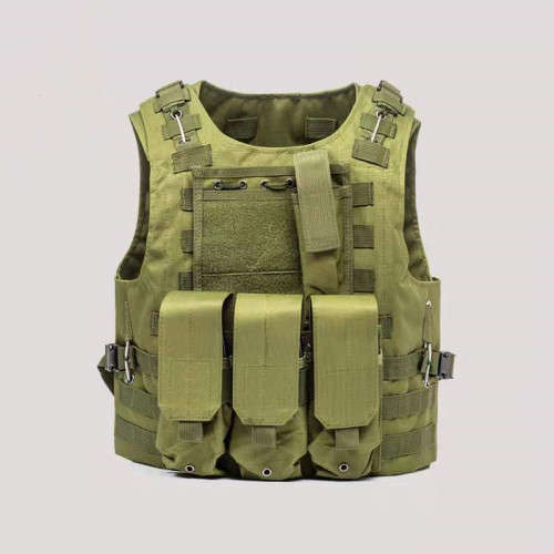 Other Outdoors Multipocket tactical vest was listed for R500.00 on 2